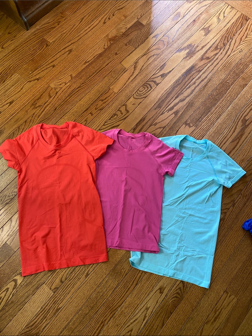 Lululemon Swiftly Short Sleeve Bundle - Size 4